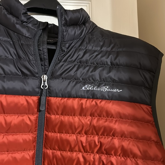 Eddie Bauer large vest - Picture 2 of 6